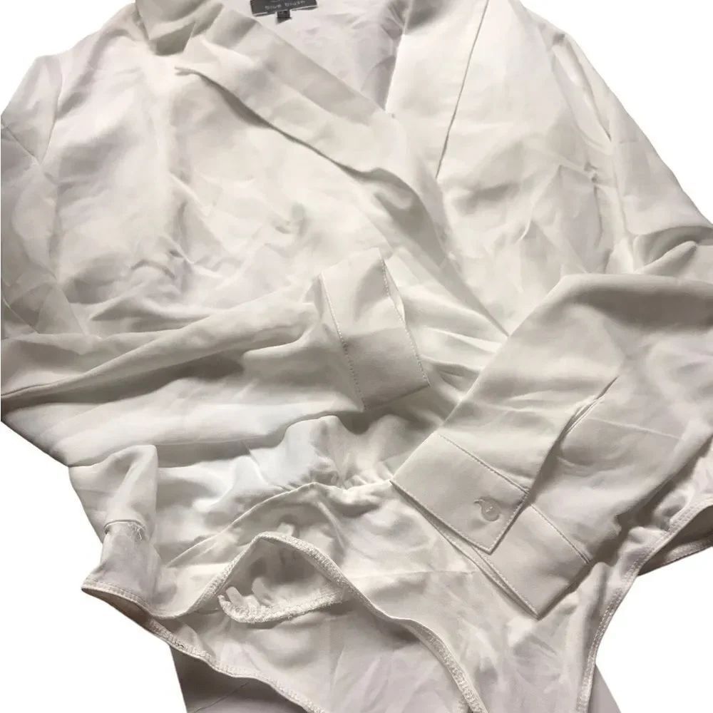 Blue Blush size  large snapped crotch tuxedo blouse in excellent condition
